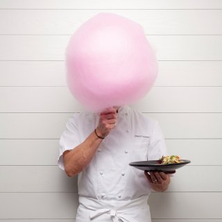 Chef Gavin Kaysen with his signature cotton candy at Spoon and Stable